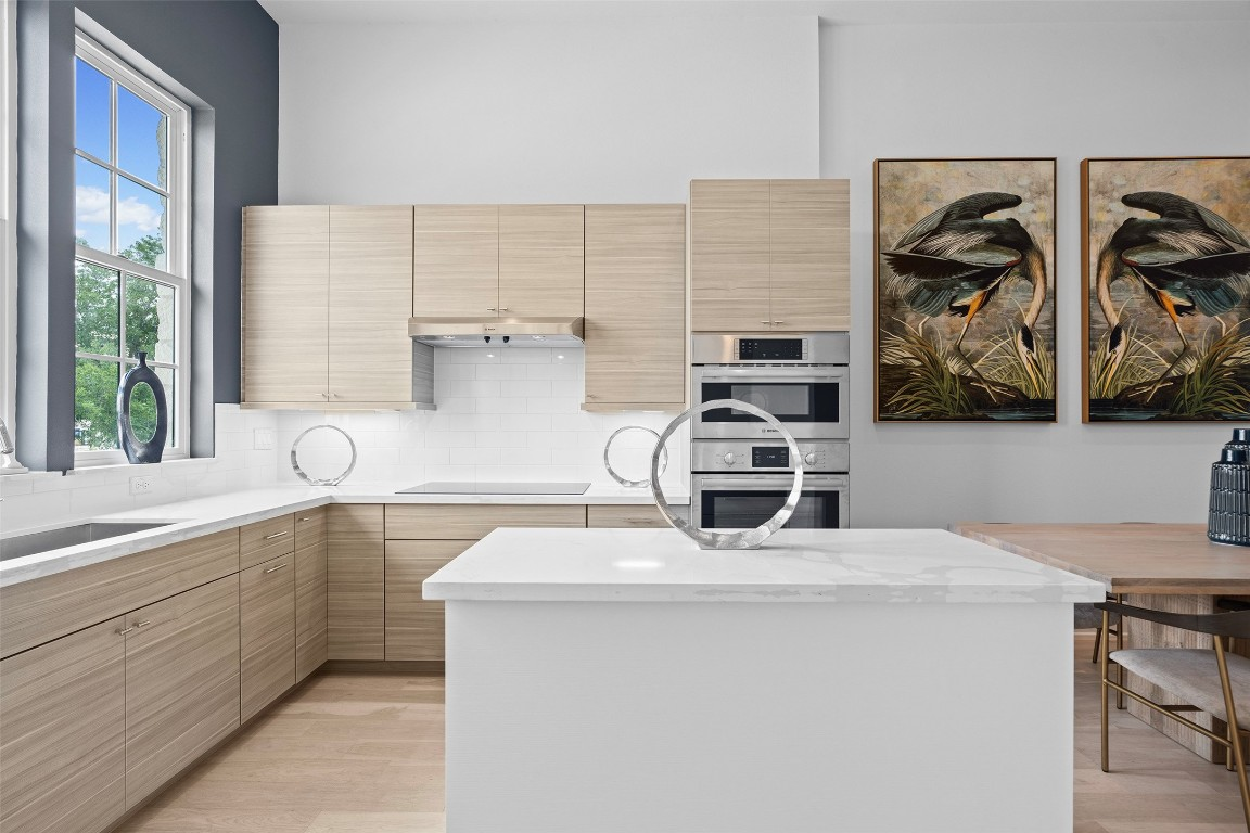 Modern Kitchen with Island